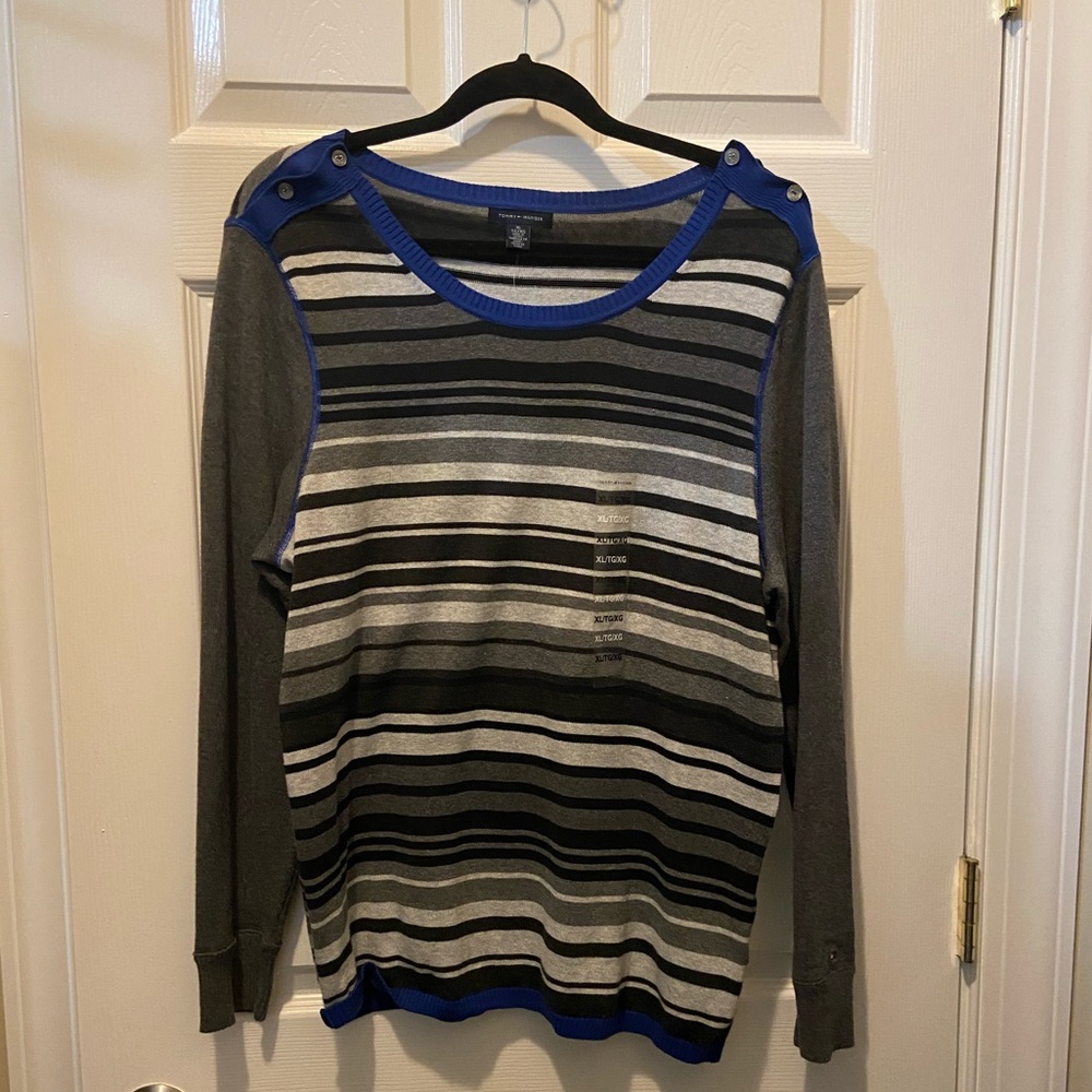 🌻NWT Tommy Hilfiger Striped Sweater